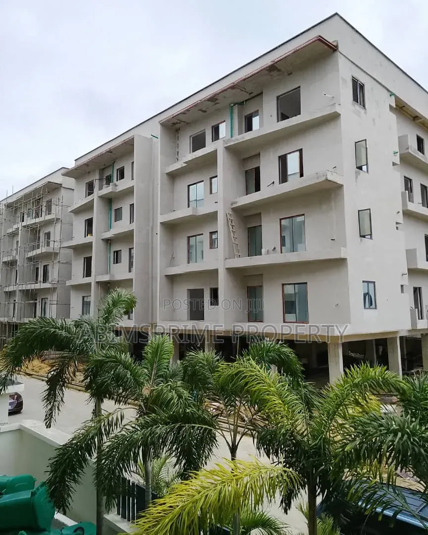 3bdrm Block of Flats in Den Heigths, Lekki Expressway for sale in Lekki Expressway