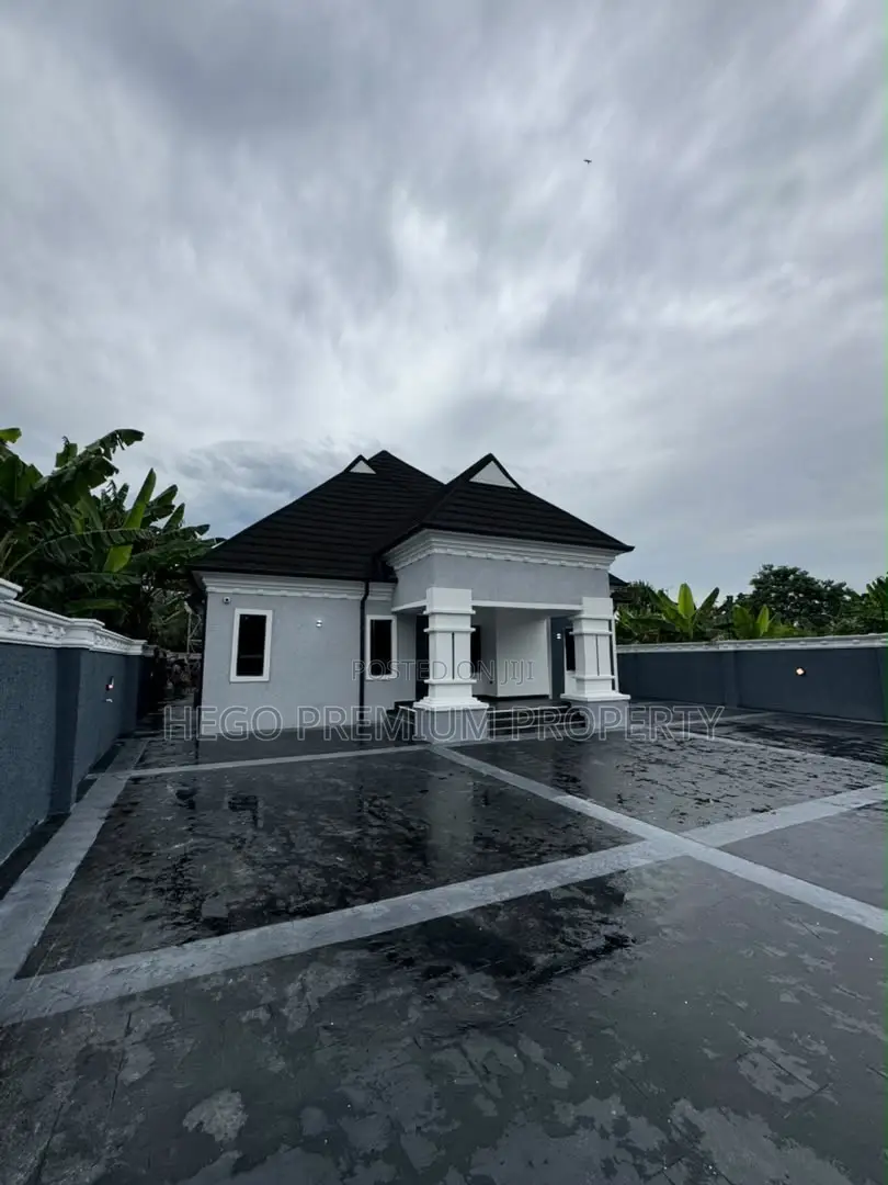 4bdrm Bungalow in Egbelu, Obio-Akpor for sale in Obio-Akpor