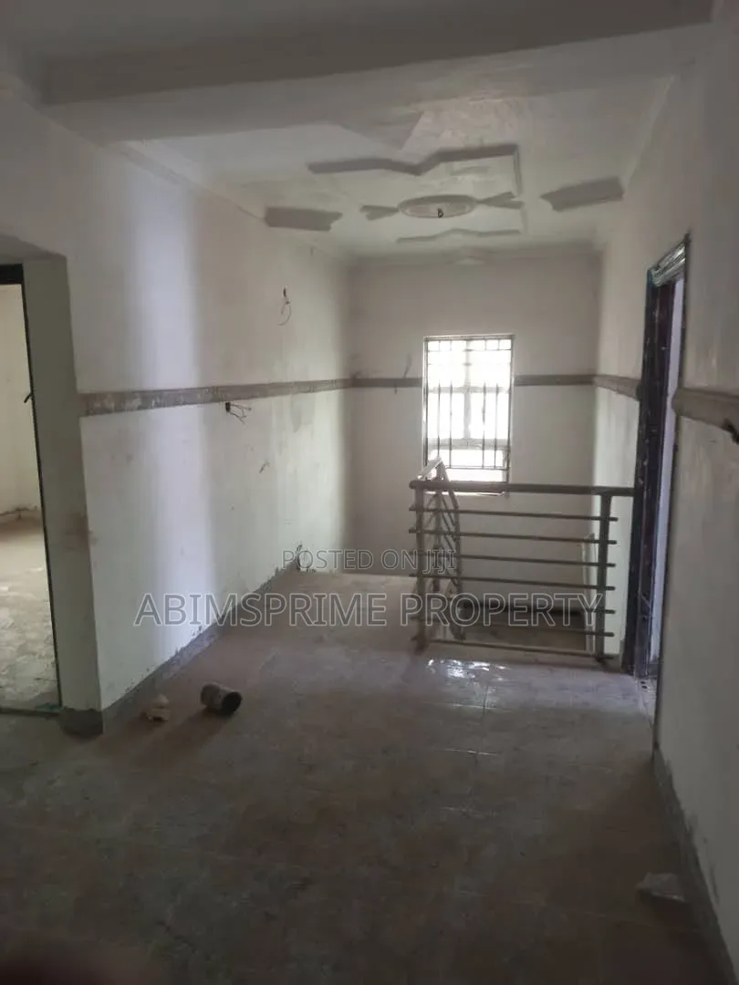 5bdrm Duplex in Arepo, Obafemi-Owode for sale in Obafemi-Owode