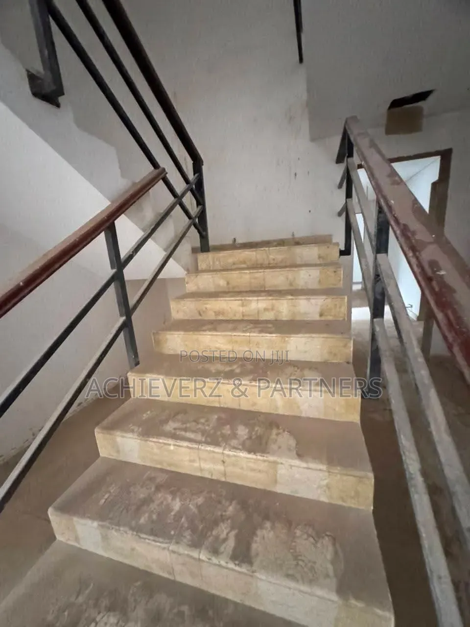 12bdrm Mansion in Wuse 2 for rent in Wuse 2