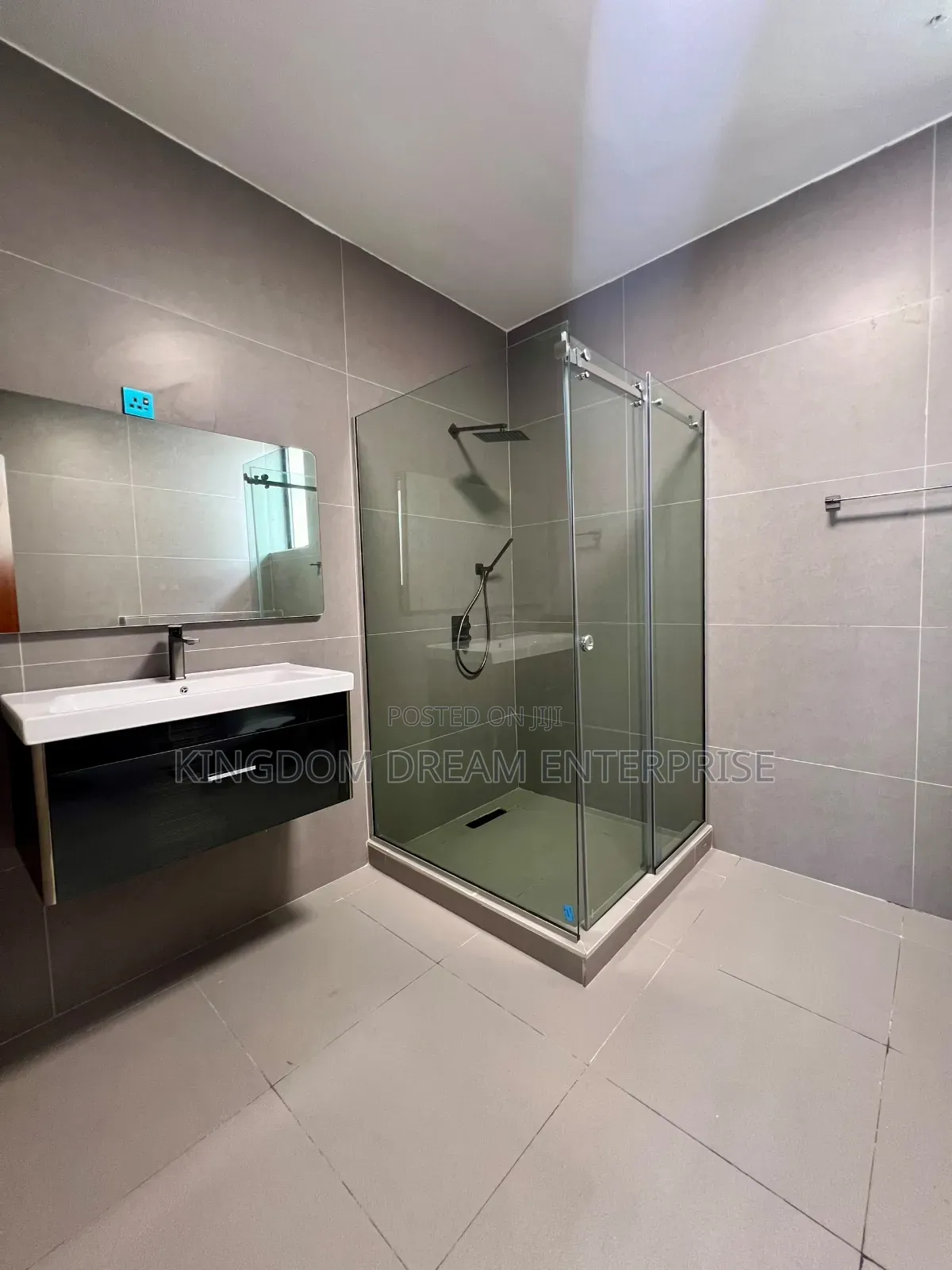 5bdrm Duplex in Ikoyi Lagos for sale in Old Ikoyi
