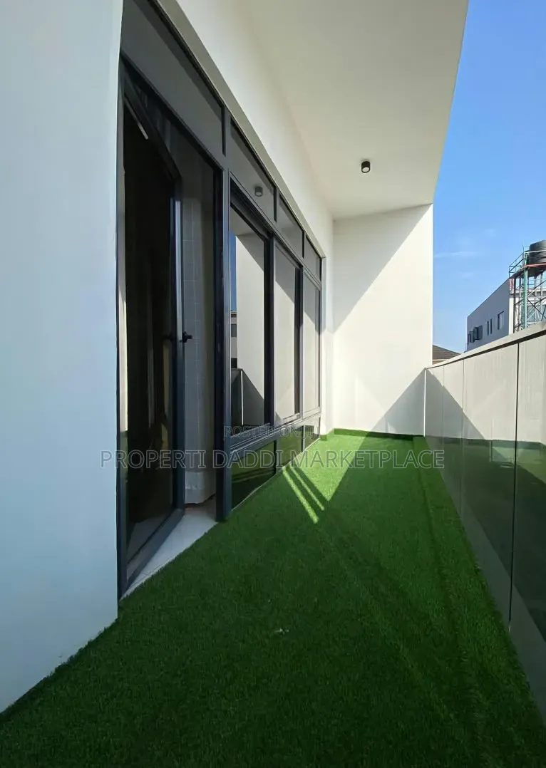 Furnished 4bdrm Townhouse/Terrace in Lekki Phase 1 for sale in Lekki Phase 1