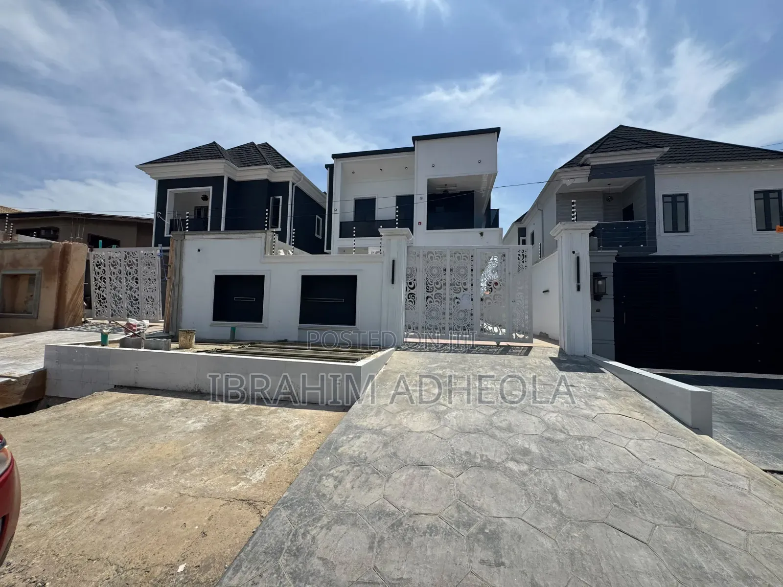 5bdrm Duplex in Omole Phase2 for sale in Omole Phase 2