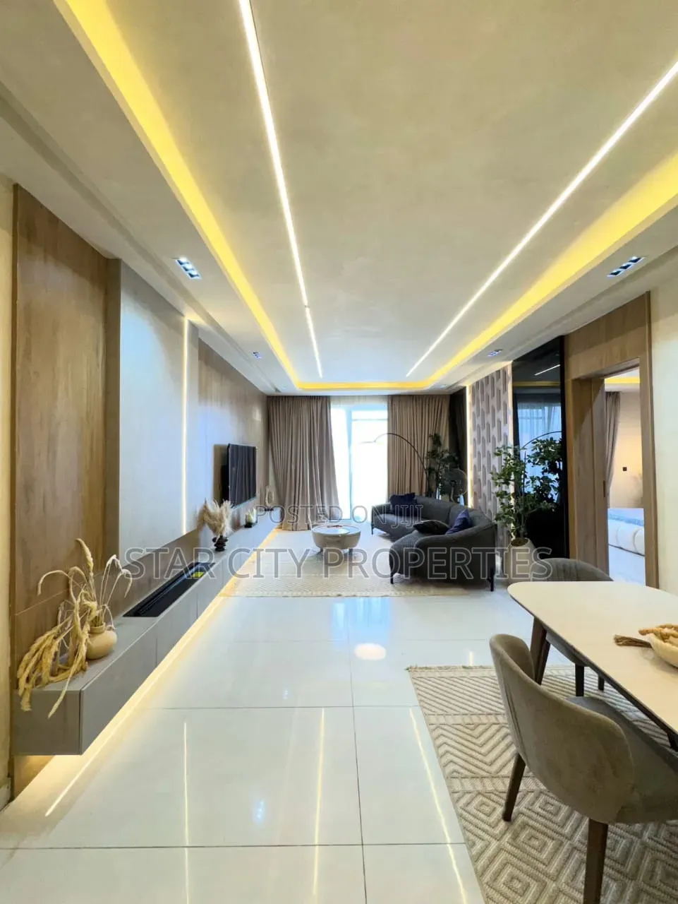2bdrm Apartment in Off Admiralty Lekki for sale in Lekki Phase 1
