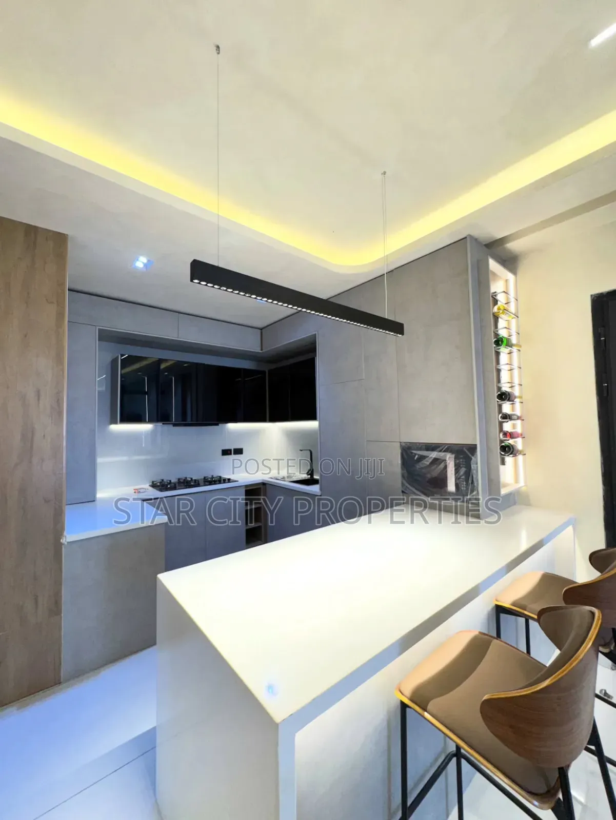 2bdrm Apartment in Off Admiralty Lekki for sale in Lekki Phase 1