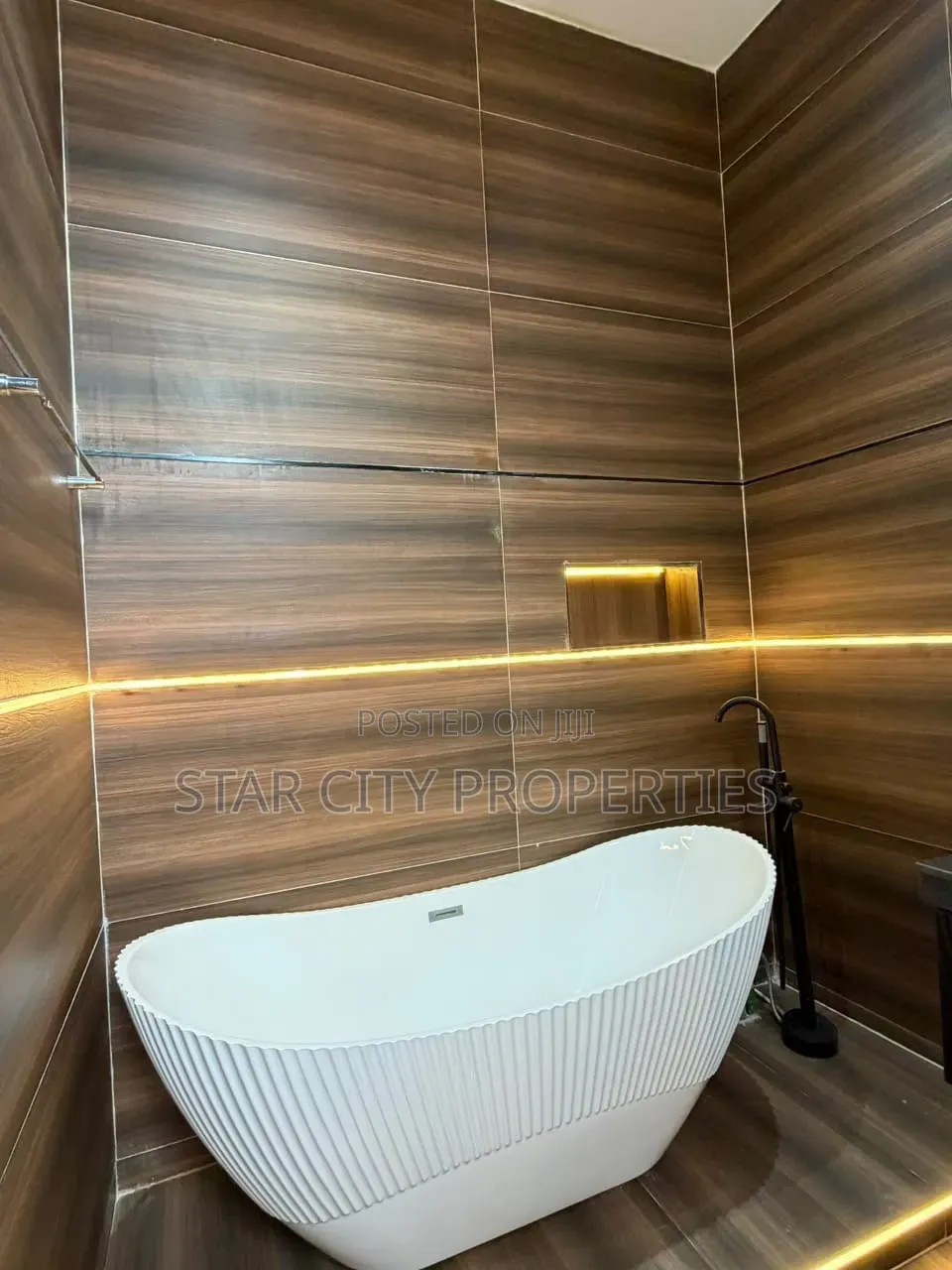 5bdrm House in Chevron Lekki for sale in Chevron