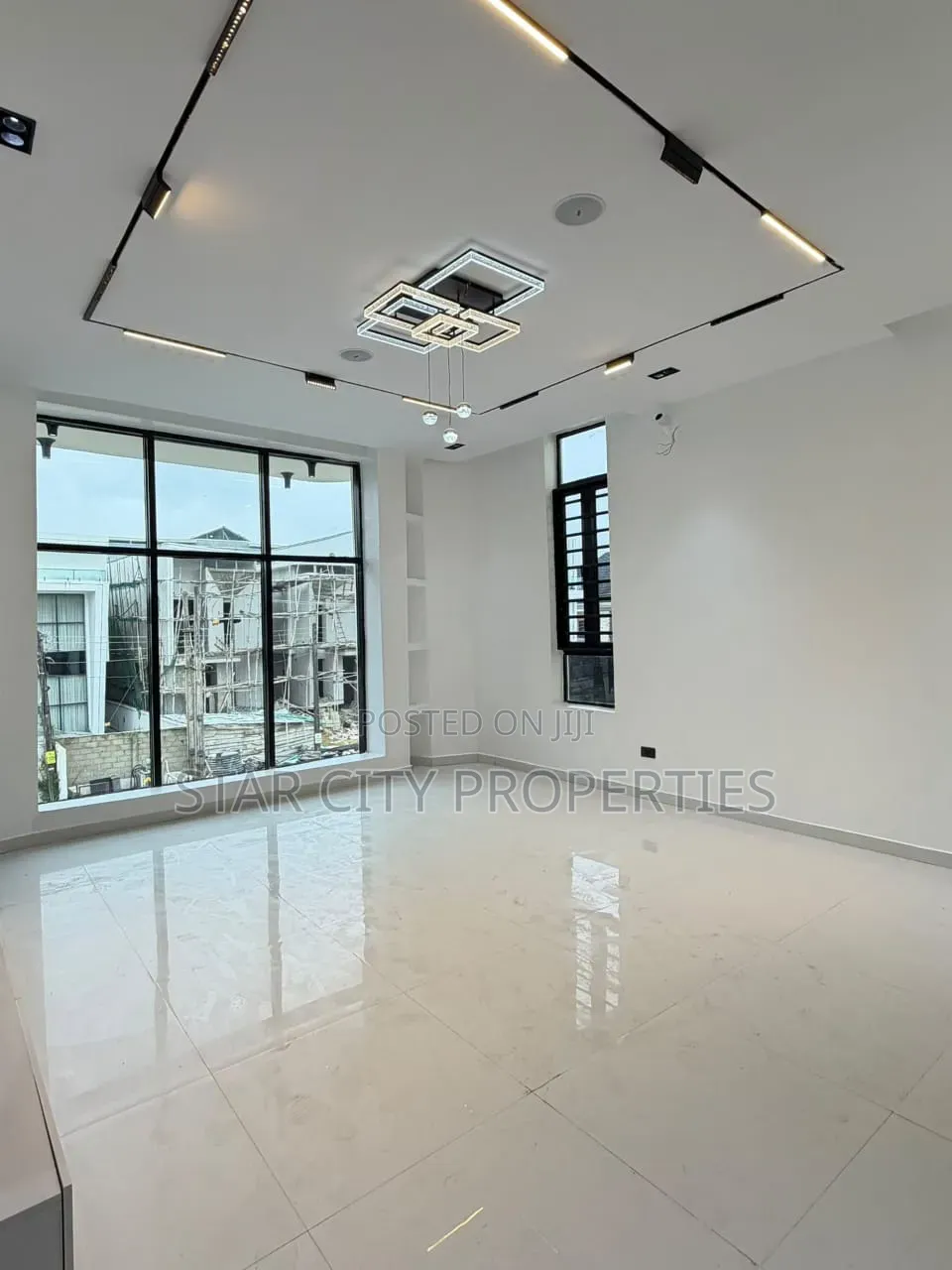 5bdrm House in Chevron Lekki for sale in Chevron