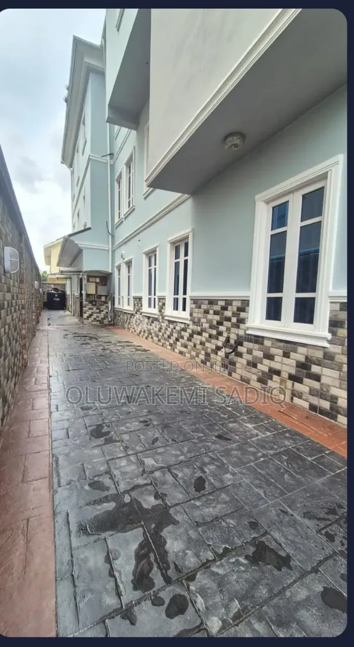4bdrm Duplex in Ikeja Gra for rent in Ikeja GRA