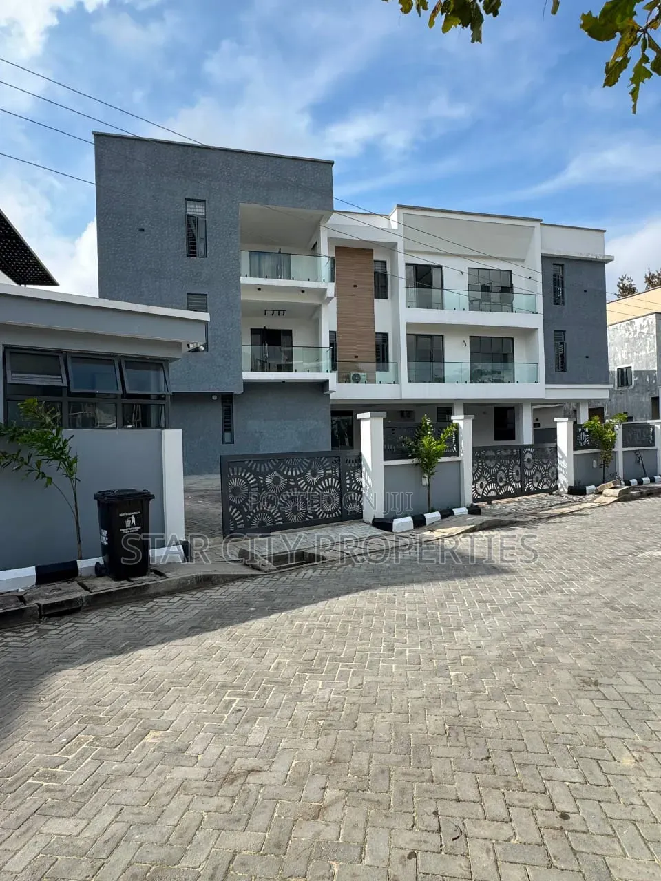 3bdrm House in Osapa London for sale in Osapa london