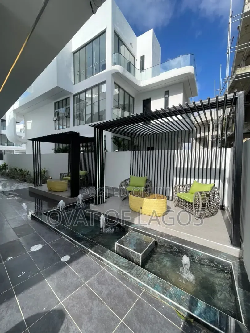 5bdrm Duplex in Osapa london for sale in Osapa london