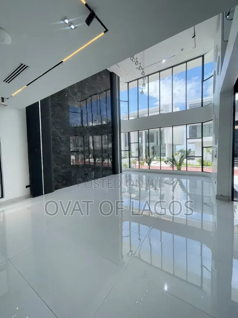 5bdrm Duplex in Osapa london for sale in Osapa london