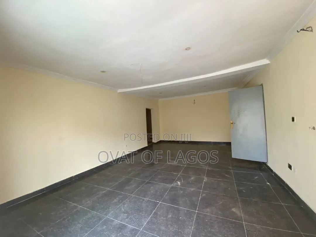 3bdrm Apartment in Chevron for rent in Chevron
