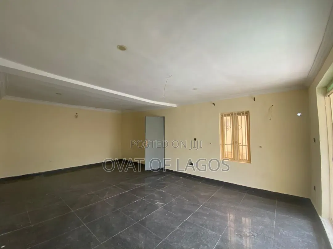 3bdrm Apartment in Chevron for rent in Chevron