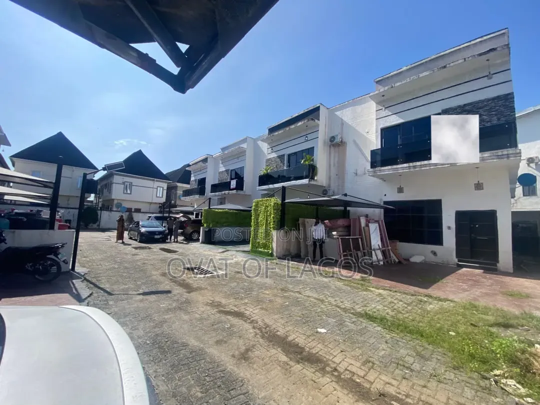 4bdrm Villa in Ikota for rent in Ikota