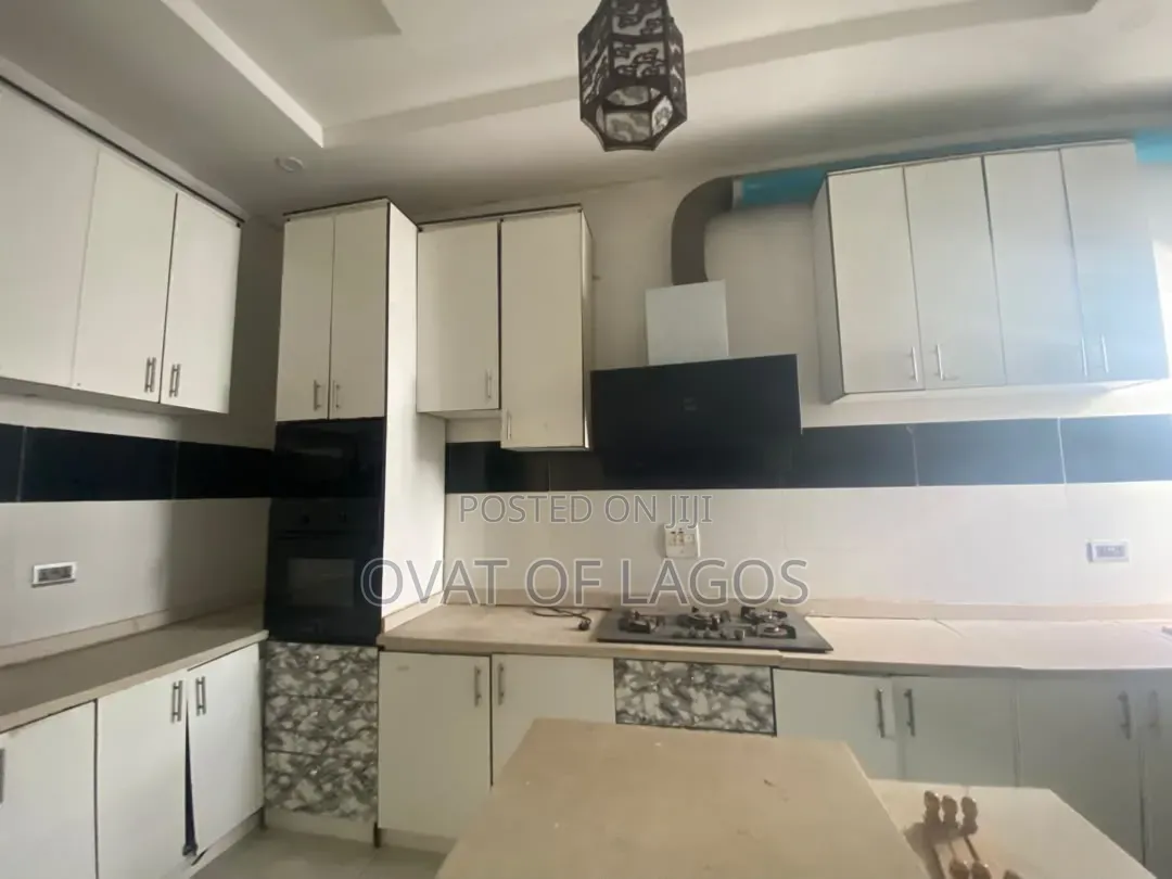 4bdrm Villa in Ikota for rent in Ikota