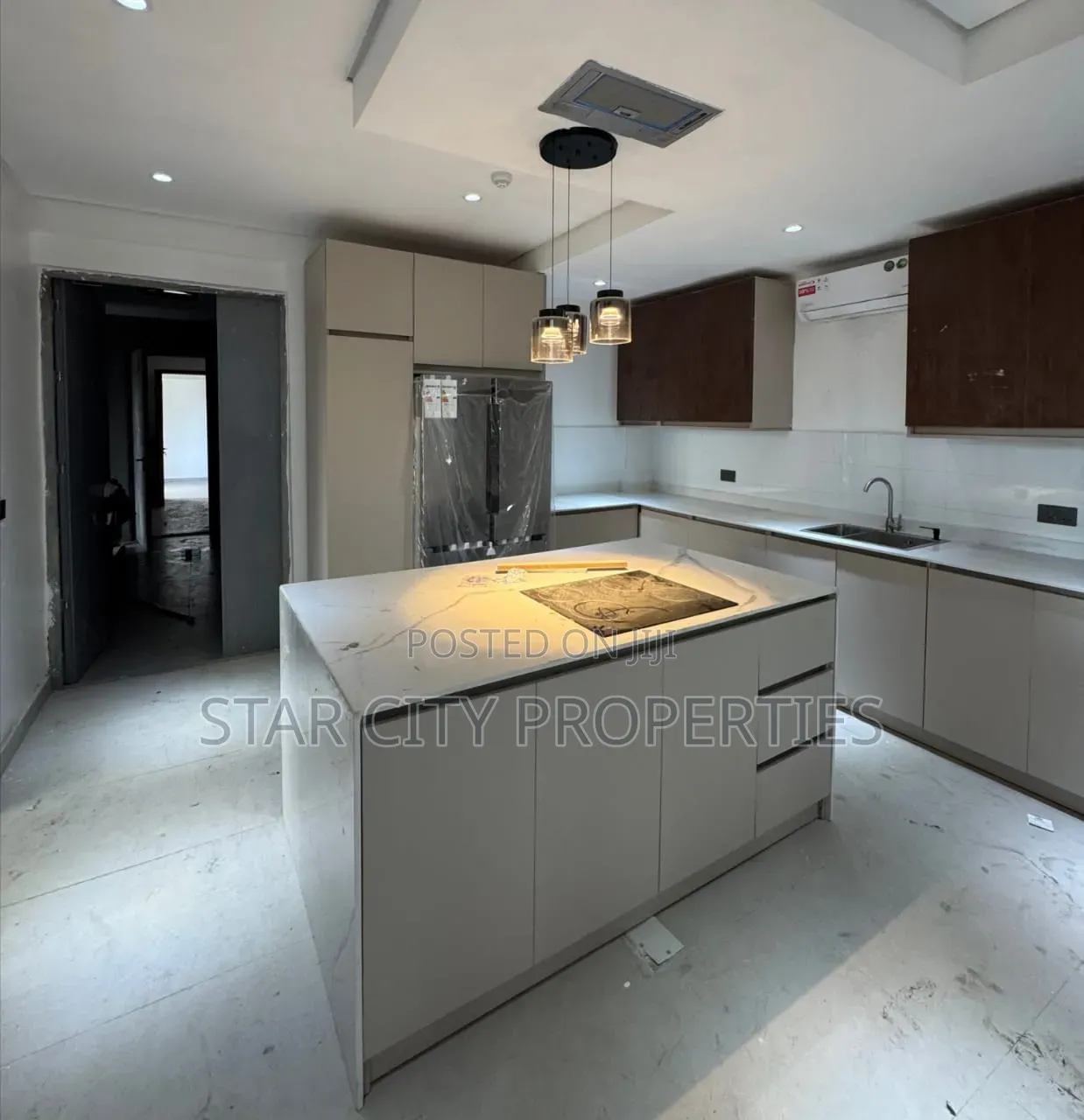 3bdrm Apartment in Old Ikoyi for sale in Old Ikoyi