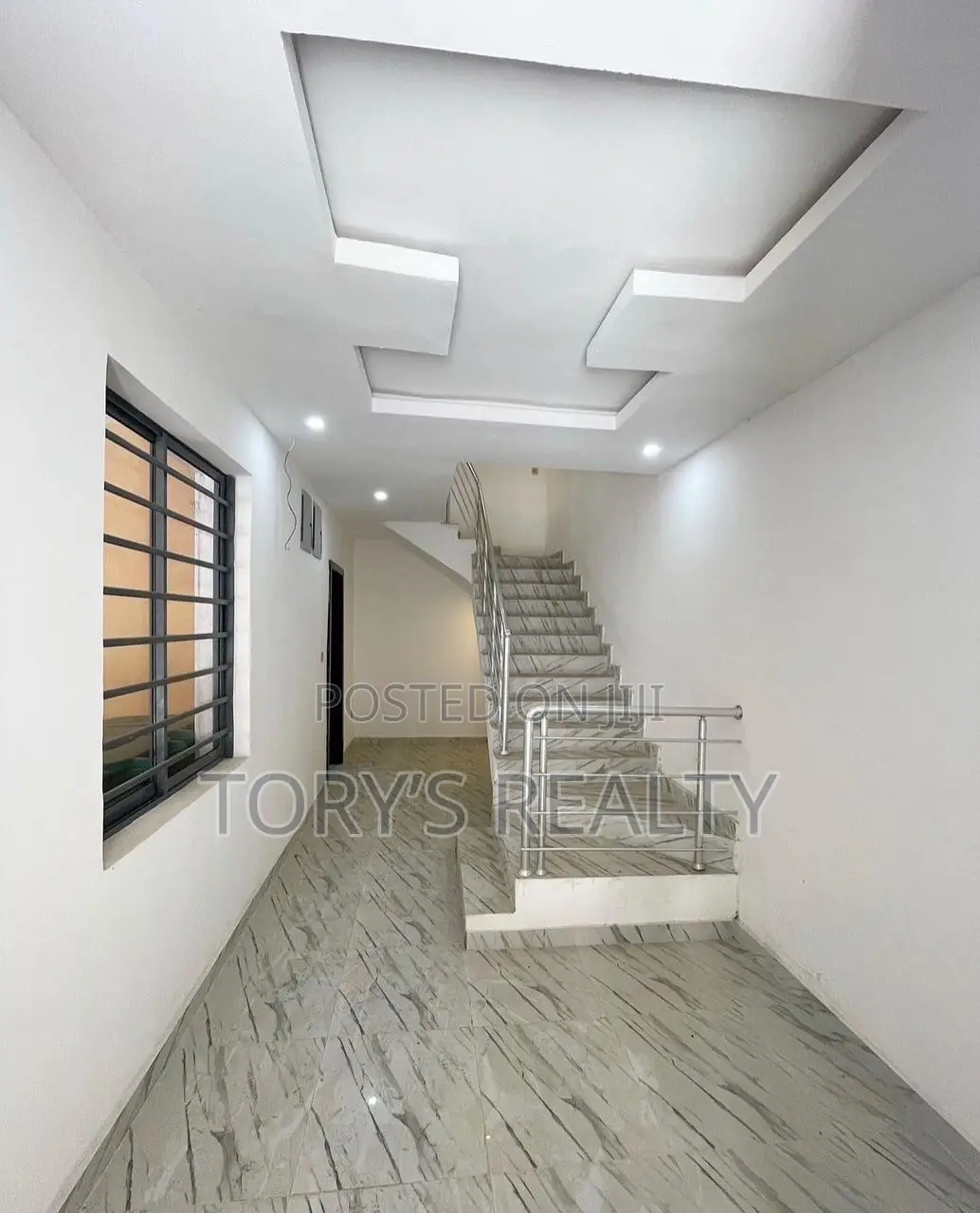 4bdrm Duplex in Lekki Phase 1 for rent in Lekki Phase 1