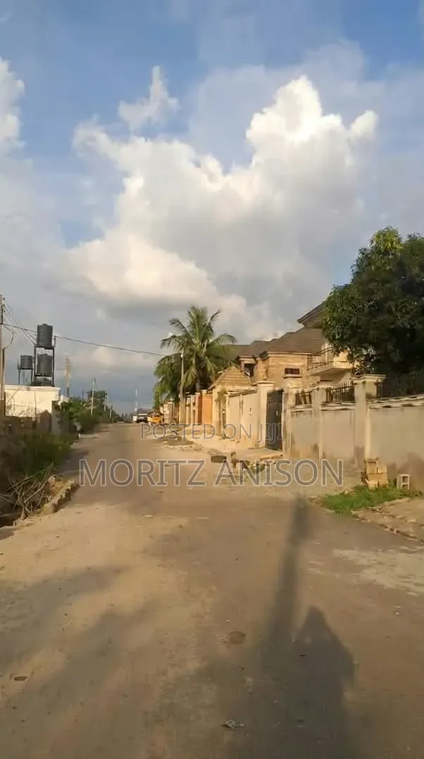 2bdrm Block of Flats in Golf Estate, Enugu for sale in Enugu