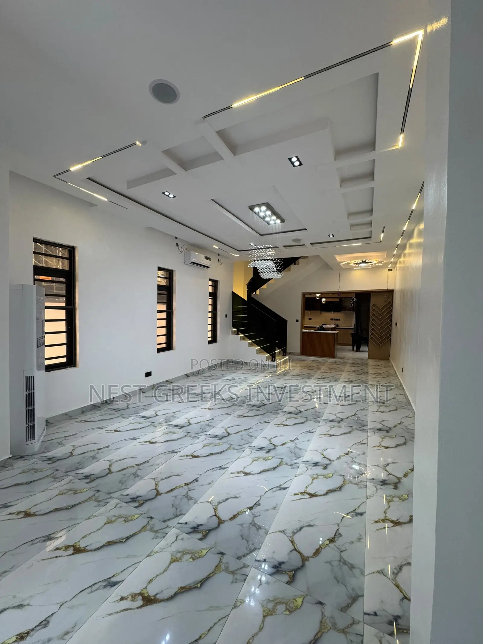5bdrm Duplex in Adeniyi Jones for sale in Adeniyi Jones