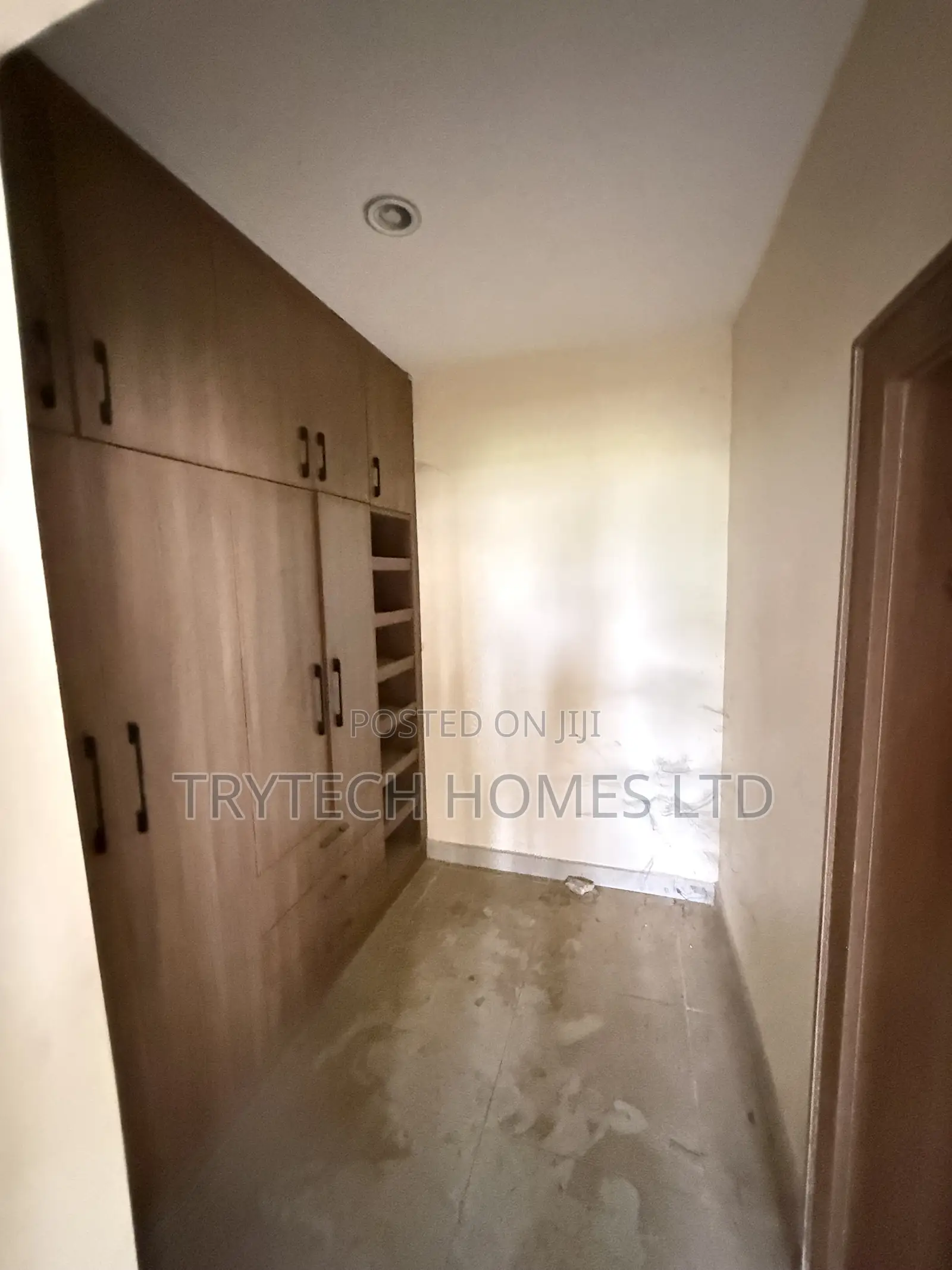 5bdrm Duplex in Utako for sale in Utako