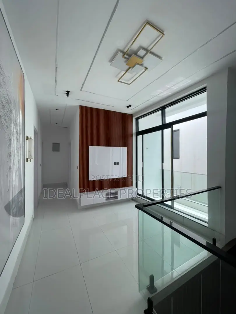 5bdrm Duplex in Ajah for sale in Ajah