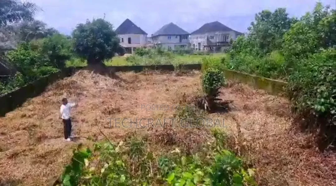 Buy and Build Land for Sale in a Fully Developed Estate in Lakowe