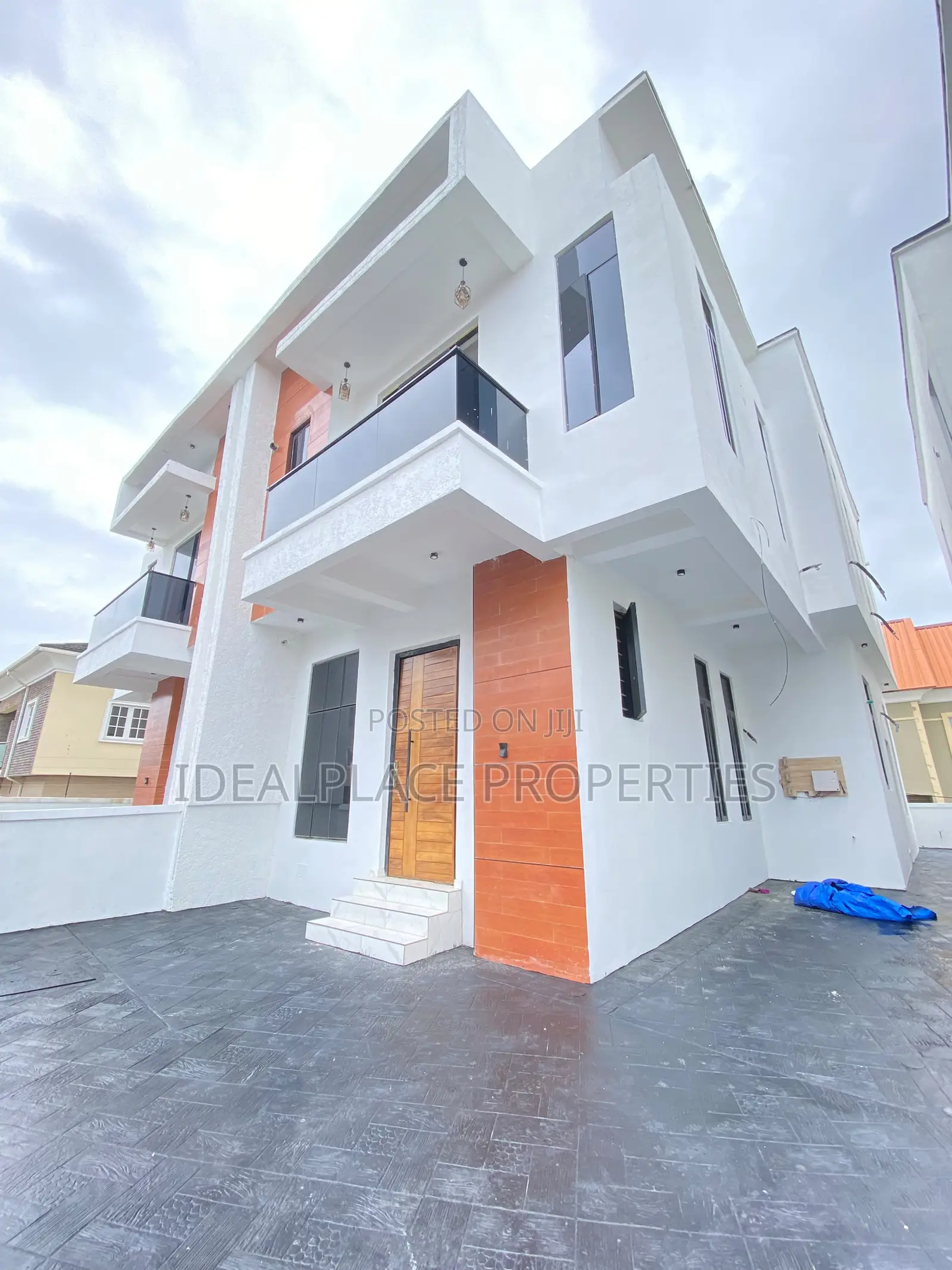 4bdrm Duplex in Sangotedo for sale in Sangotedo
