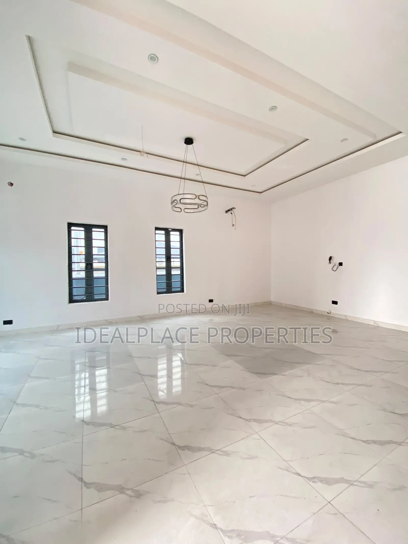 5bdrm Duplex in Sangotedo for sale in Sangotedo
