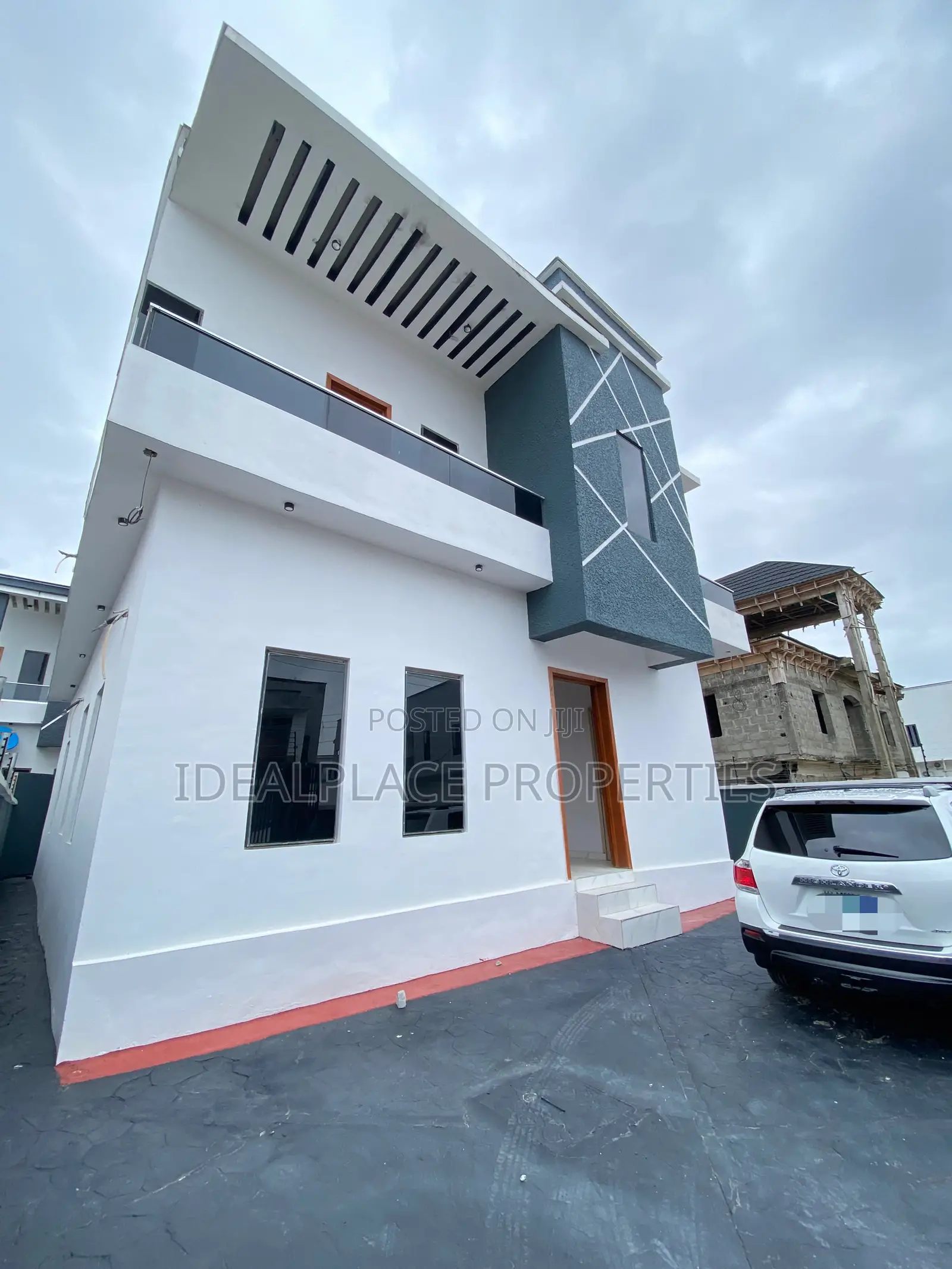 5bdrm Duplex in Sangotedo for sale in Sangotedo