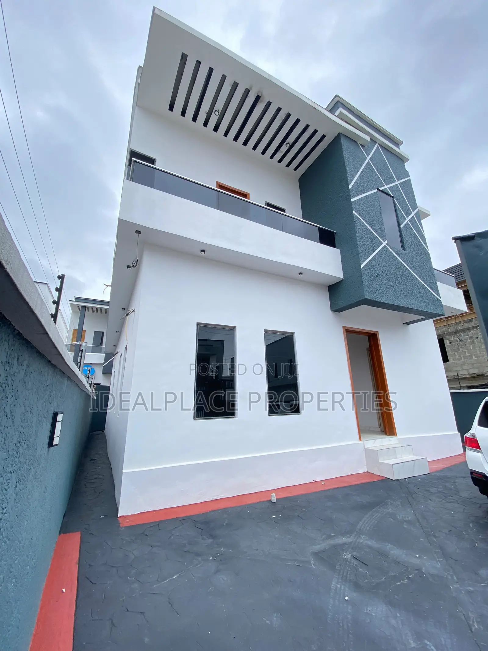 5bdrm Duplex in Sangotedo for sale in Sangotedo