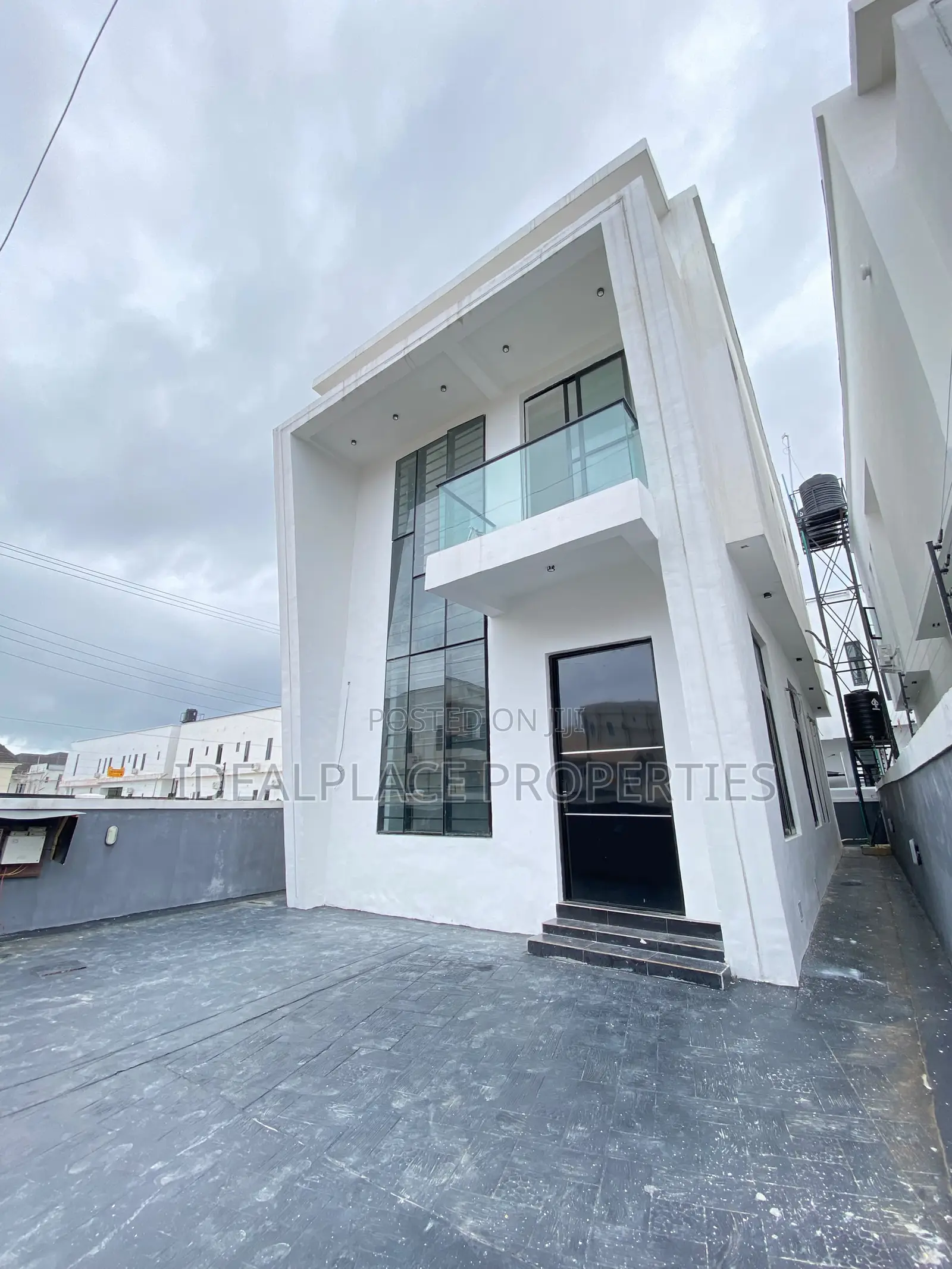 4bdrm Duplex in Sangotedo for sale in Sangotedo