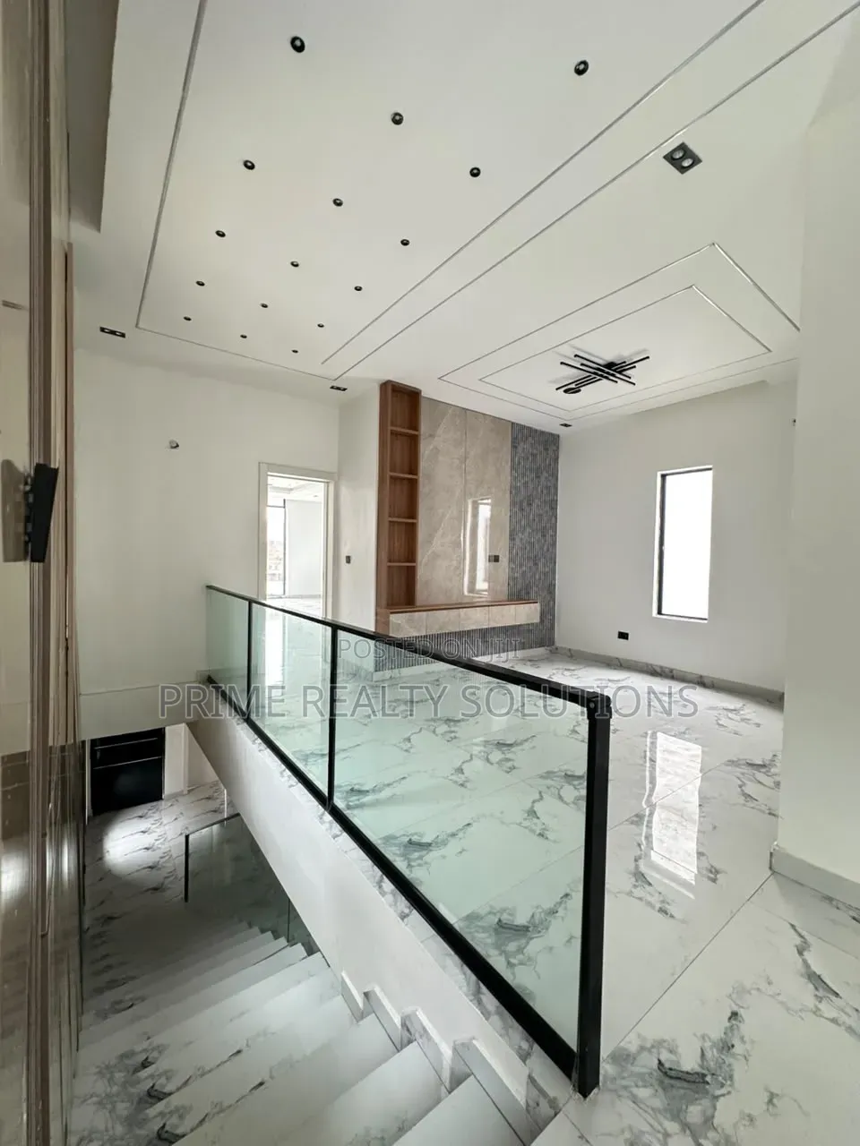 5bdrm Duplex in Ikota  
‎ for sale in Ikota