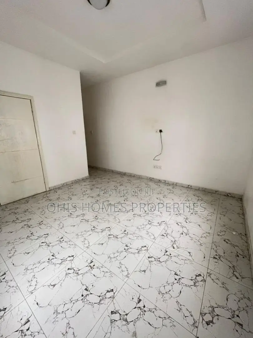 1bdrm Shared Apartment in Westend Estate, Ikota for rent in Ikota