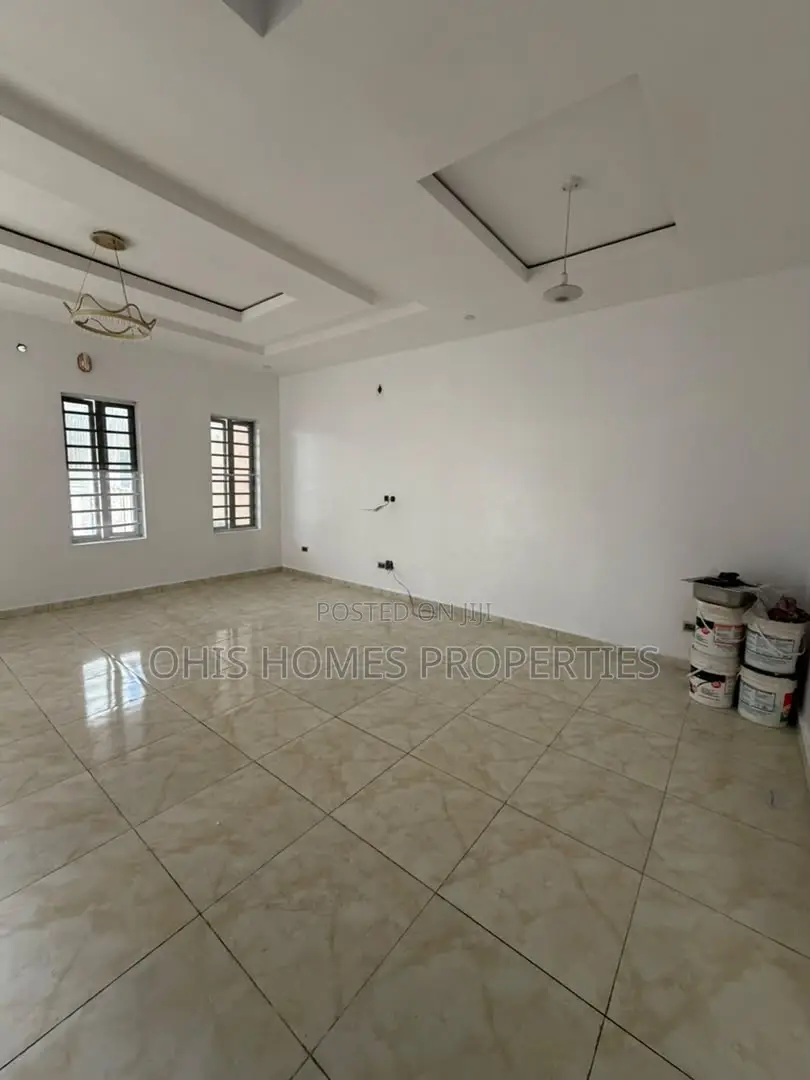 1bdrm Shared Apartment in Westend Estate, Ikota for rent in Ikota