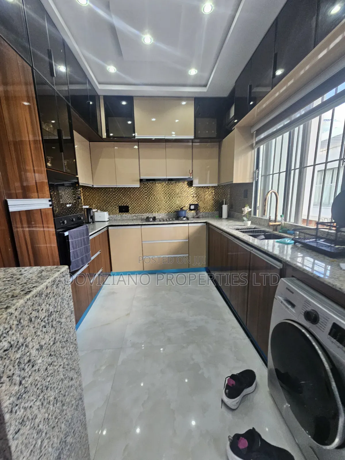 Furnished 3bdrm Apartment in Banana Island for sale in Banana Island