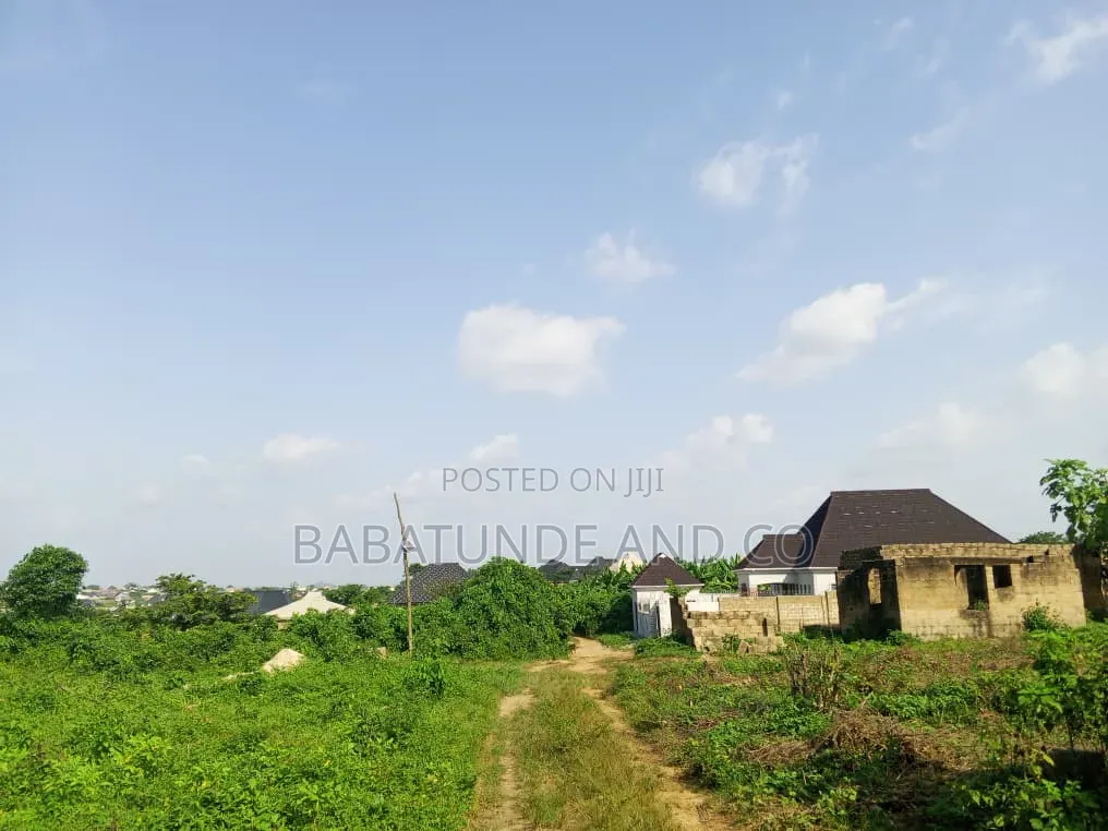 4bdrm Bungalow in Idi Oke Estate, Moniya for sale in Moniya