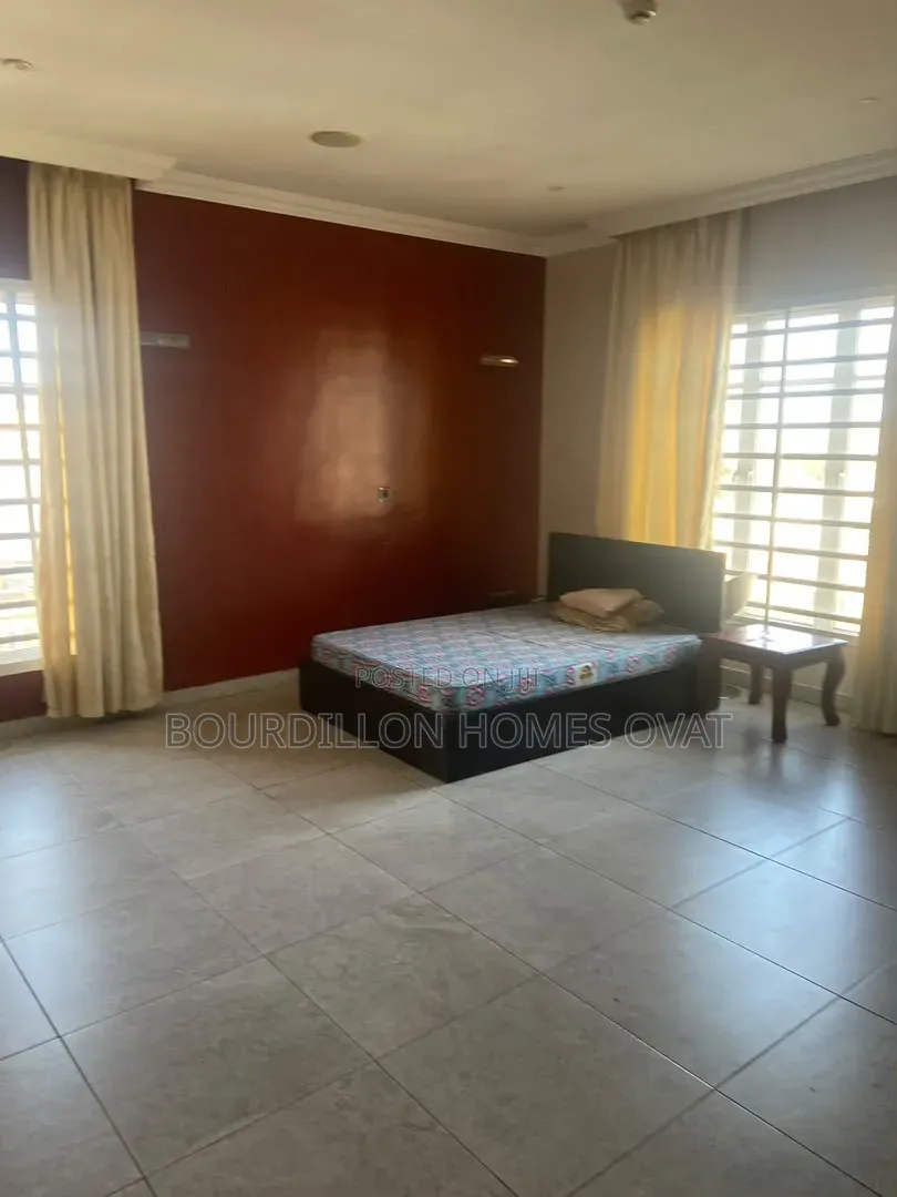 3bdrm Apartment in Old Ikoyi Lagos for rent in Old Ikoyi