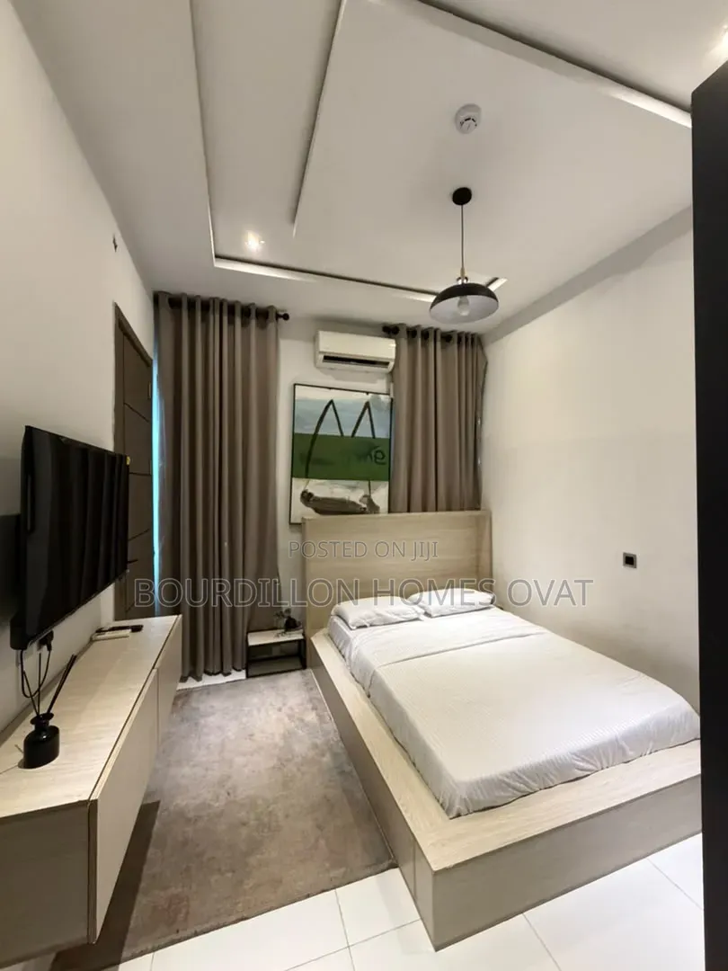 2bdrm Apartment in Lekki Phase 1 Lagos for rent in Lekki Phase 1