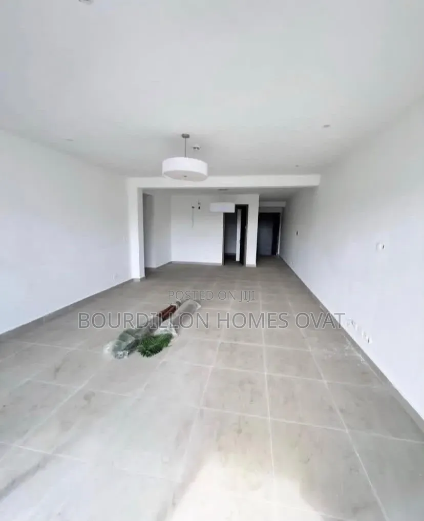 2bdrm Apartment in Lekki Phase 1 Lagos for rent in Lekki Phase 1