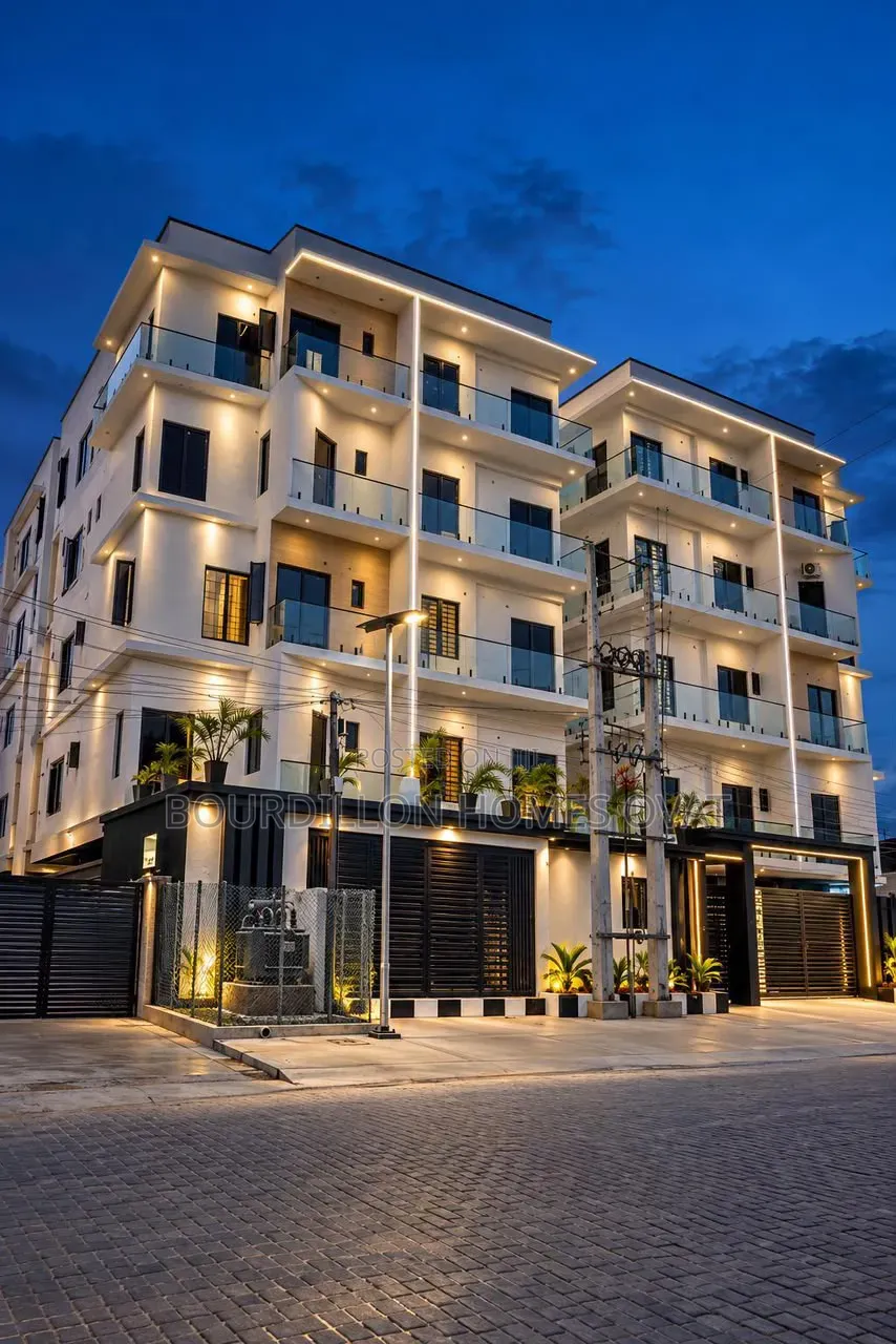 2bdrm Apartment in Lekki Phase 1 Lagos for sale in Lekki Phase 1