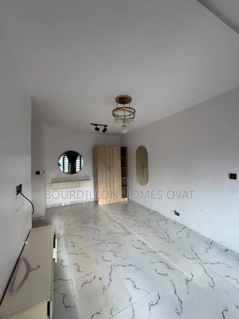 2bdrm Apartment in Ikate Lekki Lagos for rent in Ikate