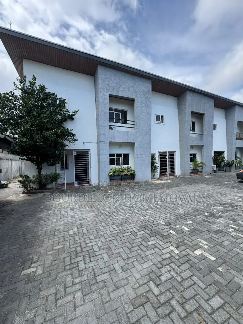 4bdrm Duplex in Lekki Phase 1 Lagos for rent in Lekki Phase 1