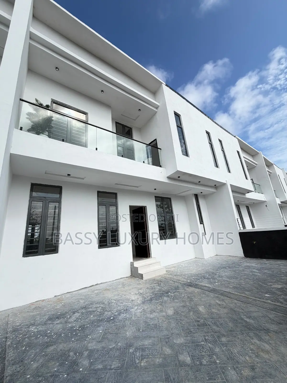 3bdrm Duplex in Sangotedo for sale in Sangotedo