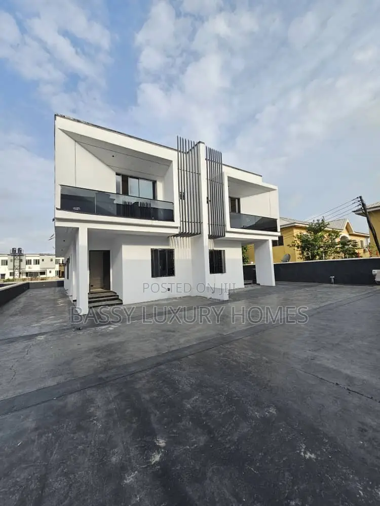 4bdrm Duplex in Abraham Adesanya for sale in Abraham Adesanya