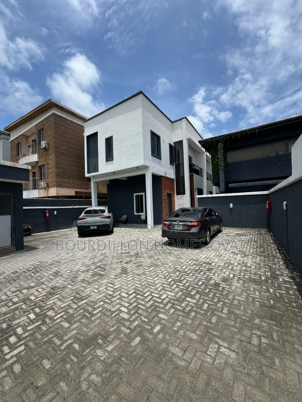 Mini Flat in Lekki Phase 1 Lagos for rent in Lekki Phase 1