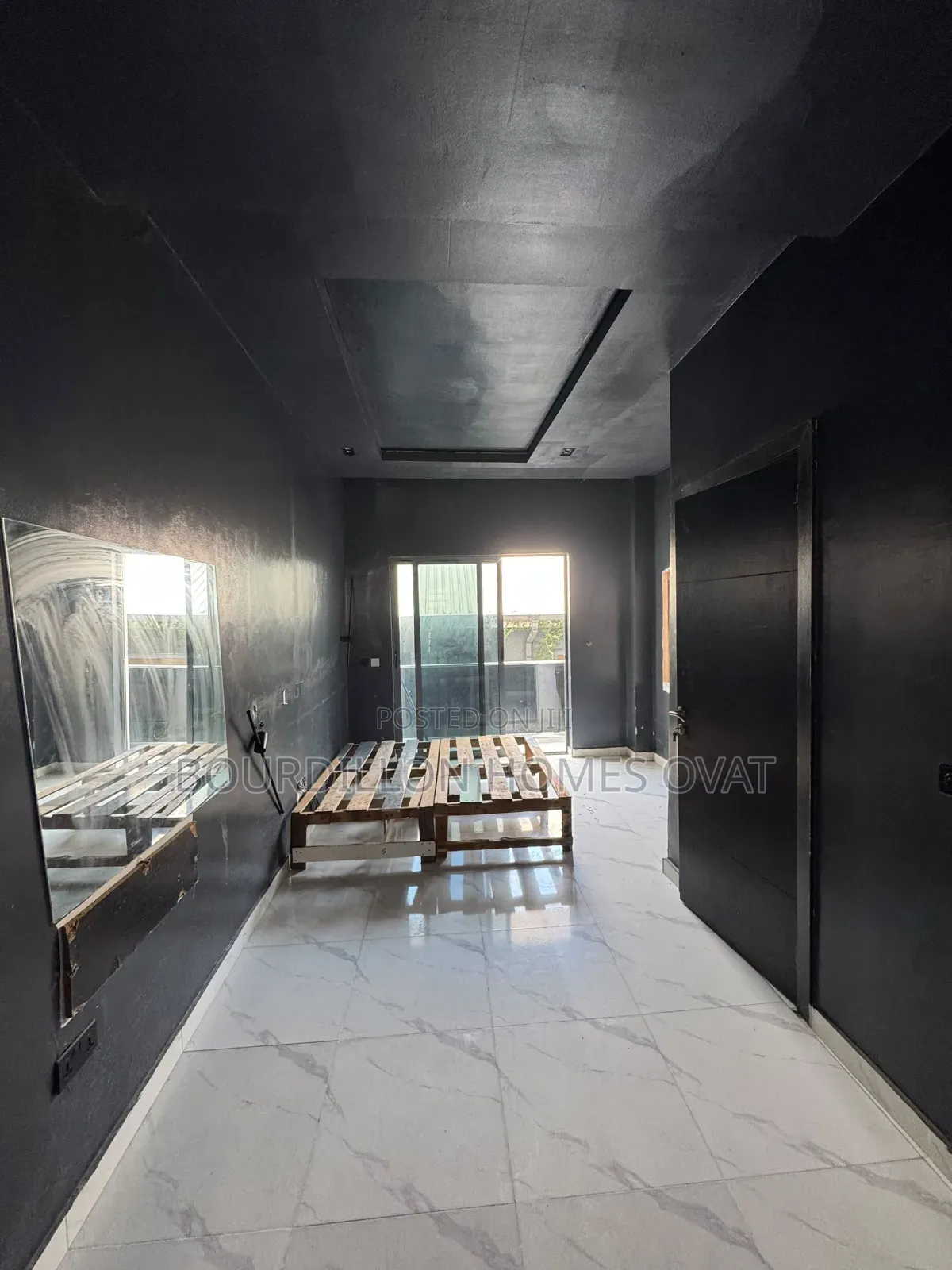 Mini Flat in Lekki Phase 1 Lagos for rent in Lekki Phase 1