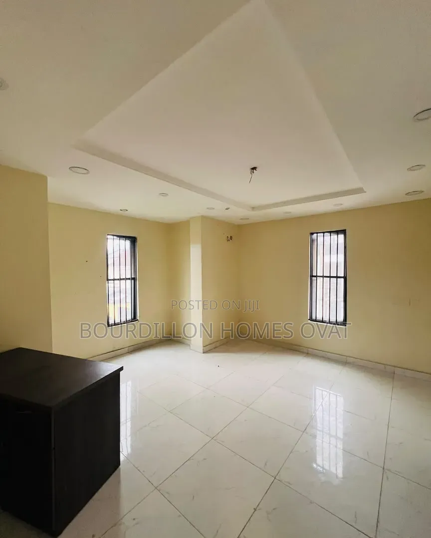 3bdrm Apartment in Ikate Lekki Lagos for rent in Ikate