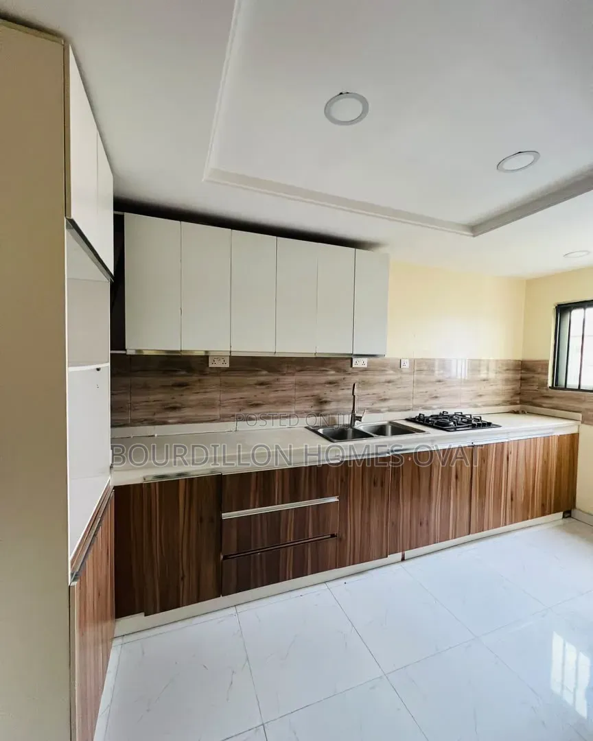 3bdrm Apartment in Ikate Lekki Lagos for rent in Ikate