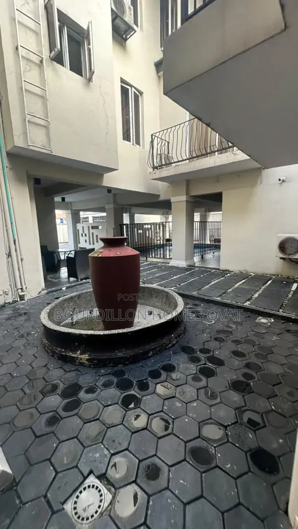 3bdrm Apartment in Lekki Phase 1 Lagos for rent in Lekki Phase 1