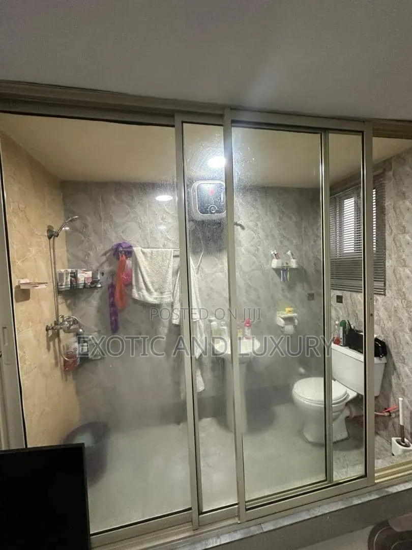 2bdrm Block of Flats in Alagomeji, Sabo / Yaba for rent in Sabo / Yaba
